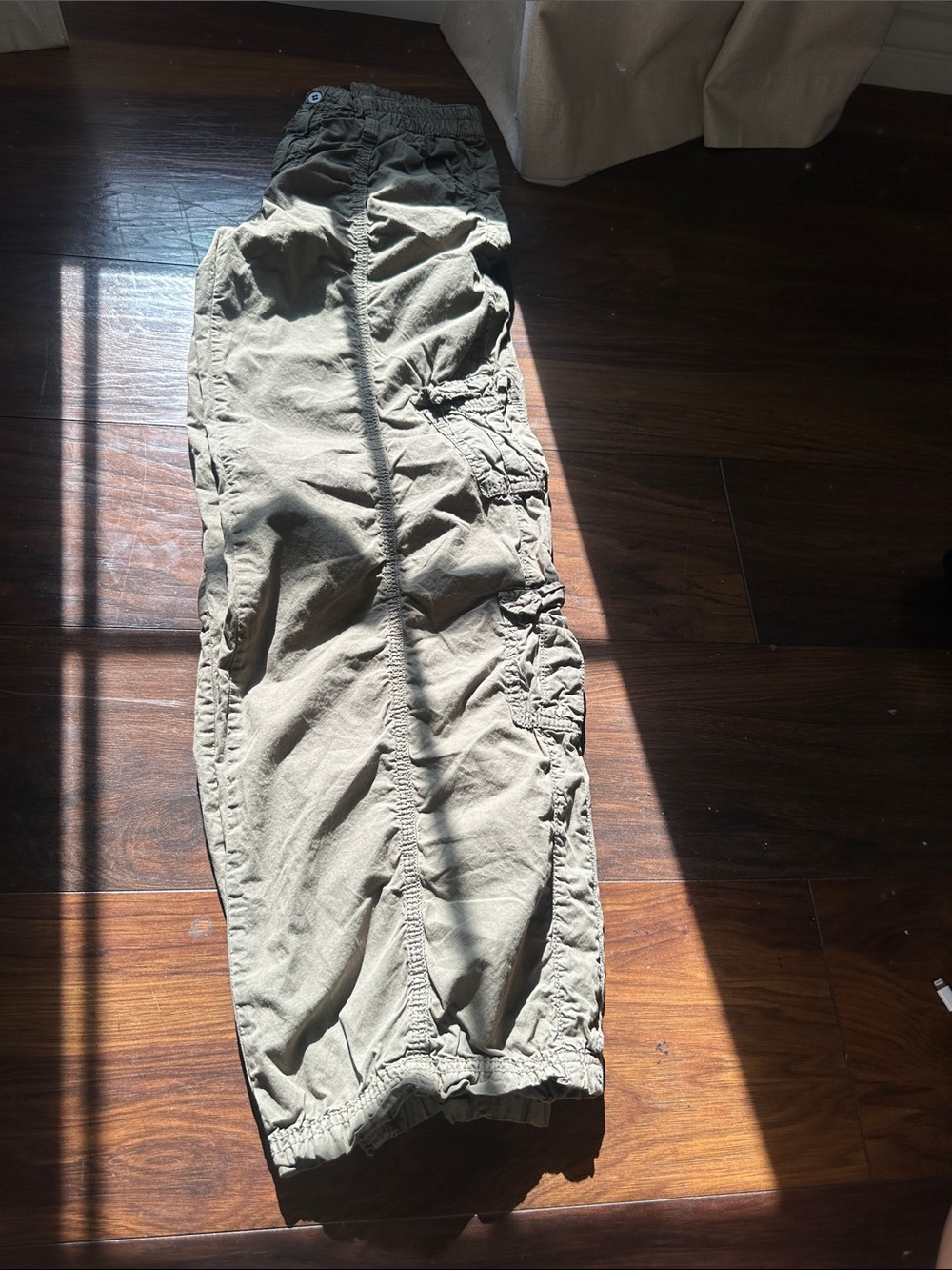 BDG Wide-Leg Cargo Pants in Olive
